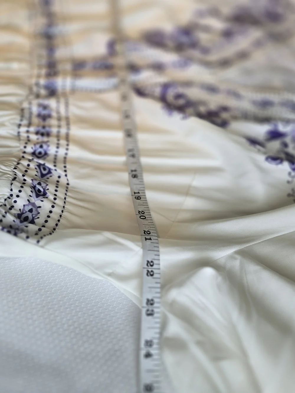 NWOT BloomChic White Midi Dress with Purple Design Sz 18/20